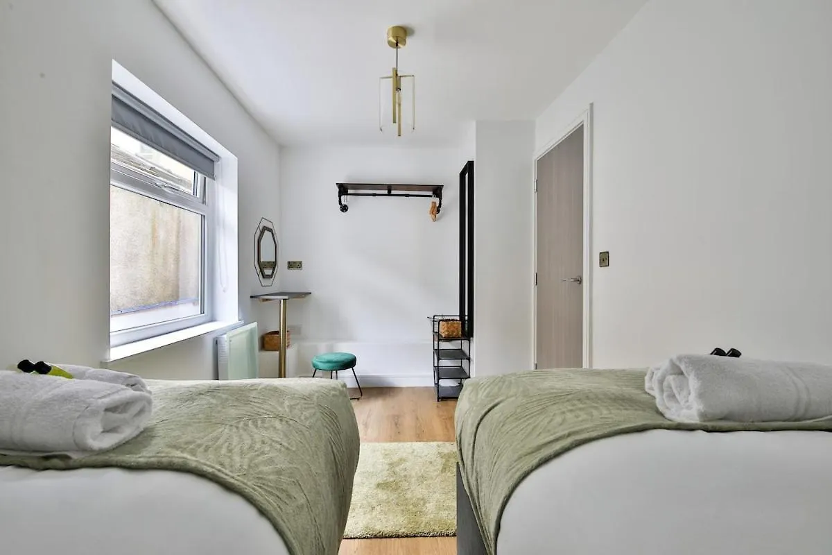 Stunning 2 Bed With Private Parking, Wifi & Coffee 0*, Cardiff Wielka Brytania